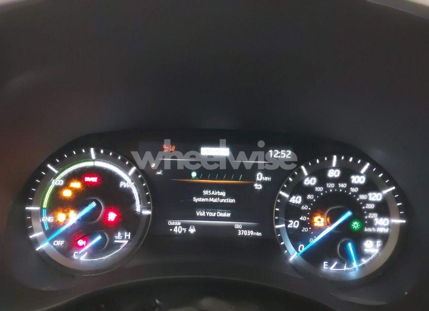 Photo 7 of 2021 Toyota Highlander HYBRID XLE (VIN 5TDGBRCH4MS521028)