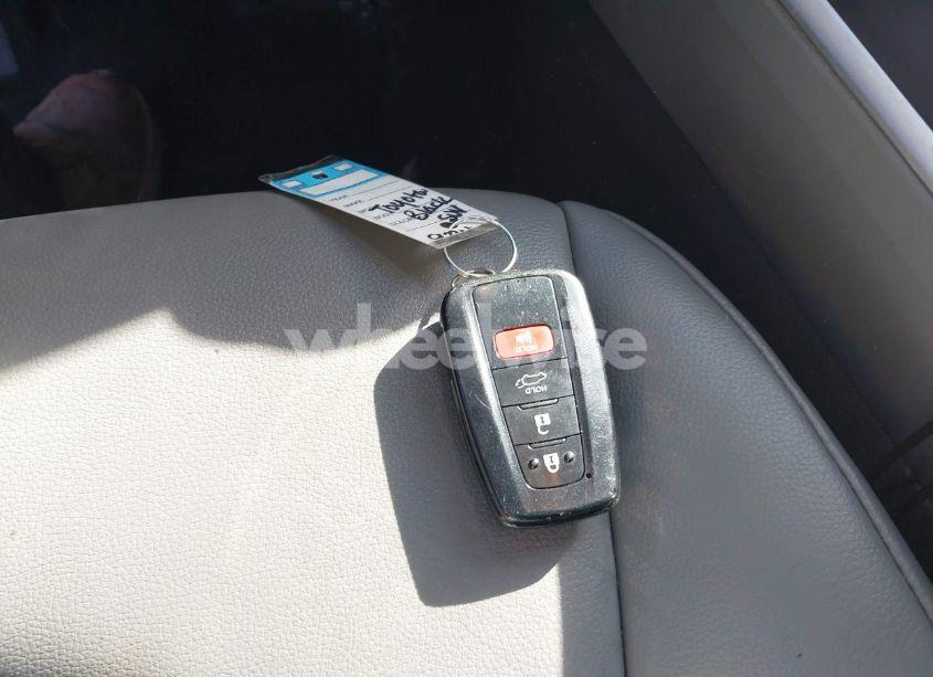 Photo 11 of 2021 Toyota Highlander HYBRID XLE (VIN 5TDGBRCH5MS048675)