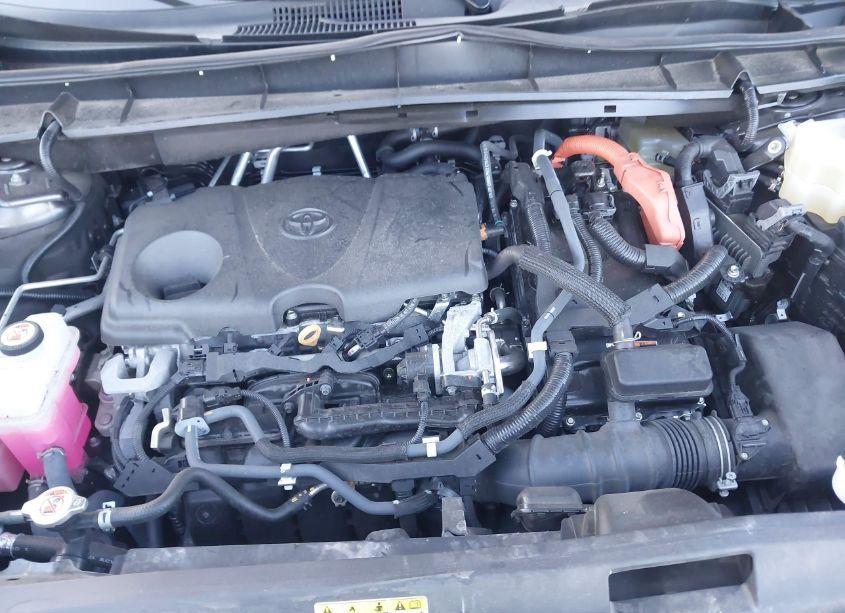 Photo 10 of 2021 Toyota Highlander HYBRID XLE (VIN 5TDGBRCH6MS042982)