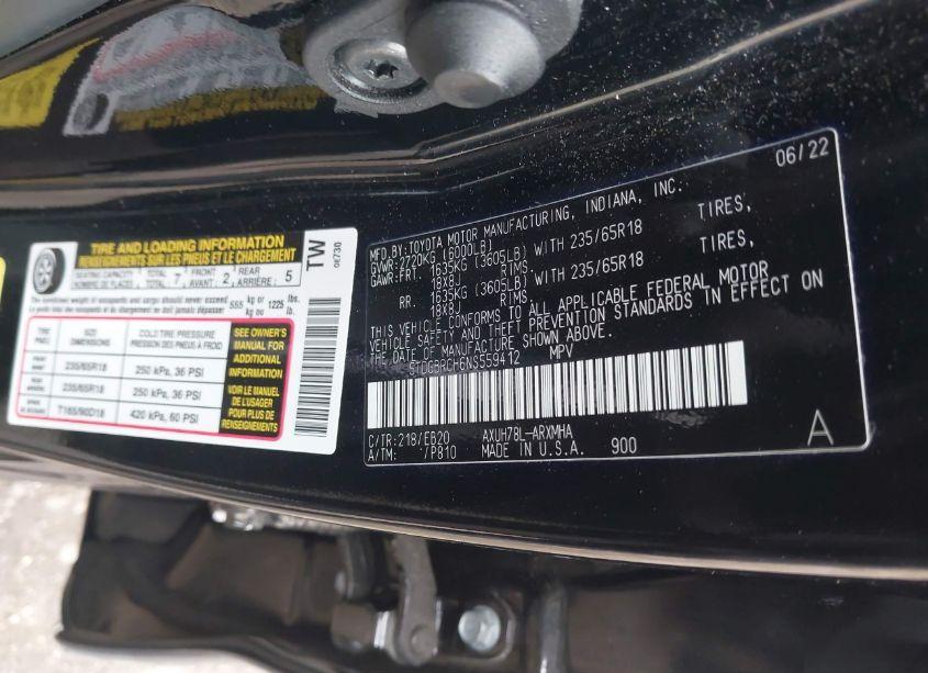 Photo 9 of 2022 Toyota Highlander HYBRID XLE (VIN 5TDGBRCH6NS559412)