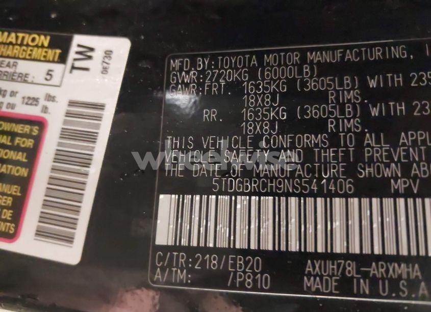 Photo 9 of 2022 Toyota Highlander HYBRID XLE (VIN 5TDGBRCH9NS541406)