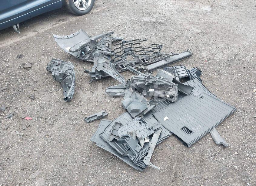 Photo 12 of 2021 Toyota Highlander HYBRID XLE (VIN 5TDGBRCHXMS518358)