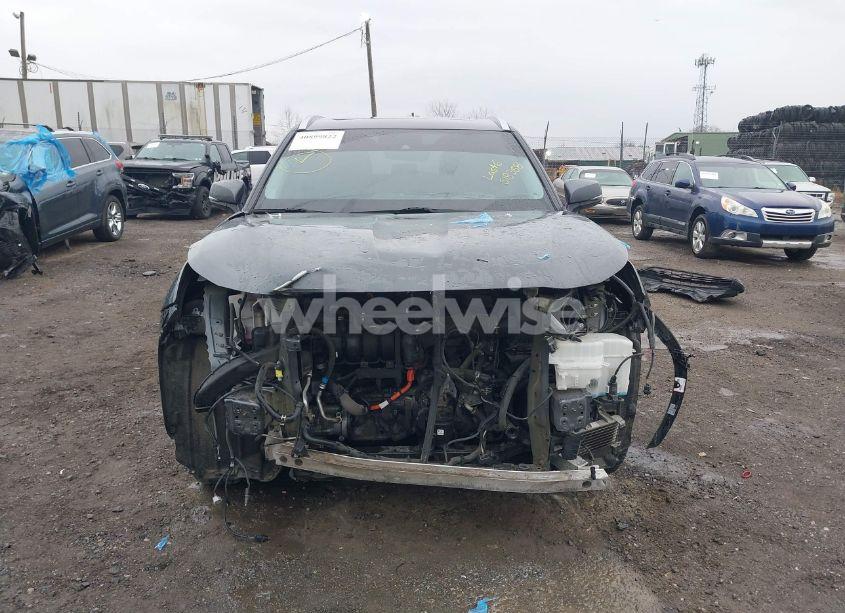 Photo 13 of 2021 Toyota Highlander HYBRID XLE (VIN 5TDGBRCHXMS518358)