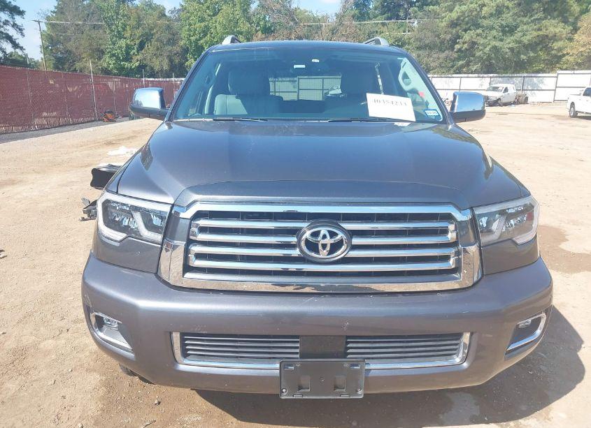 Photo 13 of 2021 Toyota Sequoia PLATINUM (VIN 5TDGY5A11MS075997)