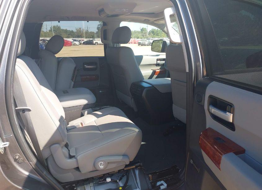 Photo 8 of 2021 Toyota Sequoia PLATINUM (VIN 5TDGY5A11MS075997)
