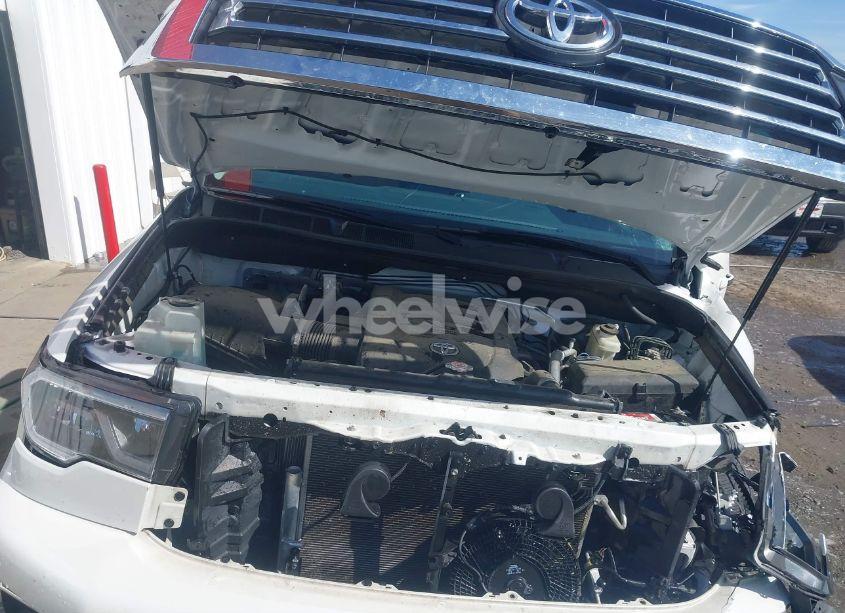 Photo 10 of 2021 Toyota Sequoia PLATINUM (VIN 5TDGY5B19MS184948)