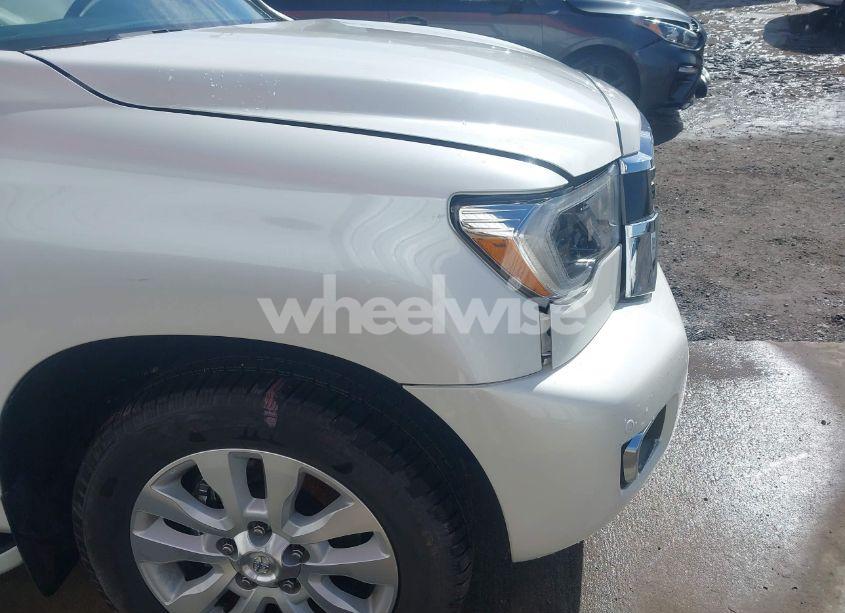 Photo 19 of 2021 Toyota Sequoia PLATINUM (VIN 5TDGY5B19MS184948)