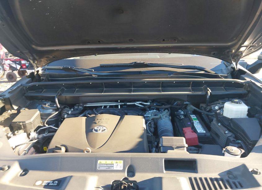 Photo 10 of 2020 Toyota Highlander XLE (VIN 5TDGZRAH0LS015404)