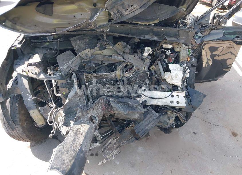 Photo 10 of 2020 Toyota Highlander XLE (VIN 5TDGZRAH0LS018366)