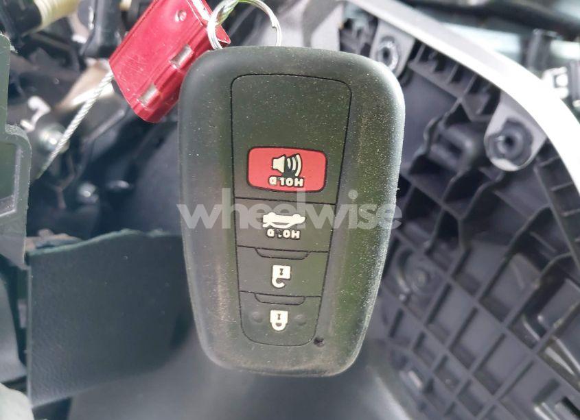 Photo 11 of 2020 Toyota Highlander XLE (VIN 5TDGZRAH0LS018366)