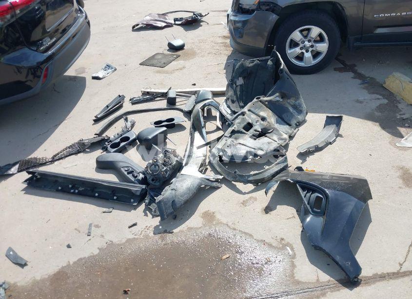 Photo 12 of 2020 Toyota Highlander XLE (VIN 5TDGZRAH0LS018366)