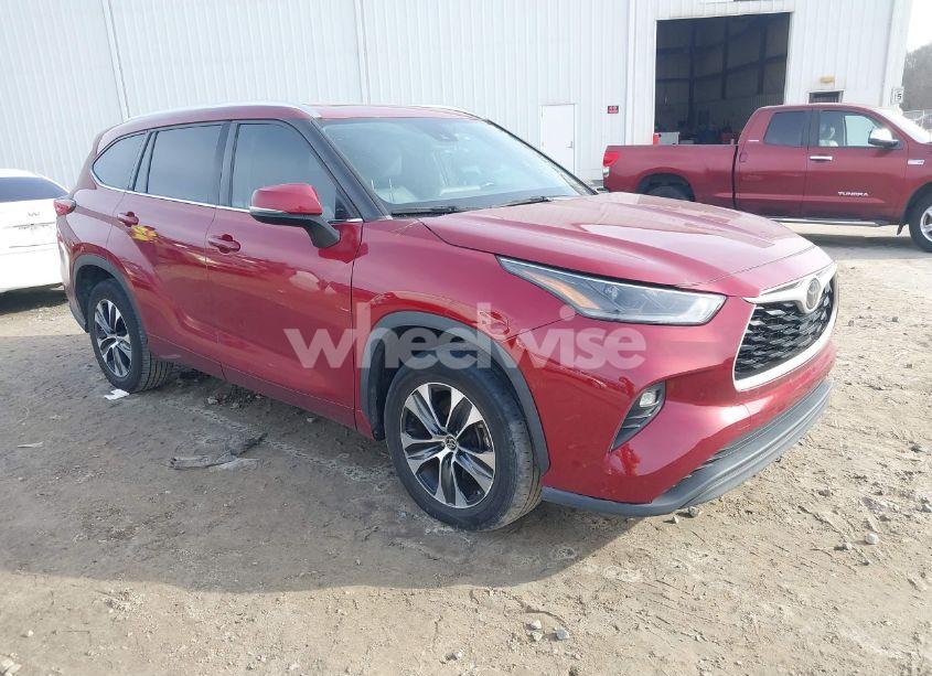 2021 Toyota Highlander (VIN 5TDGZRAH0MS032592) main photo