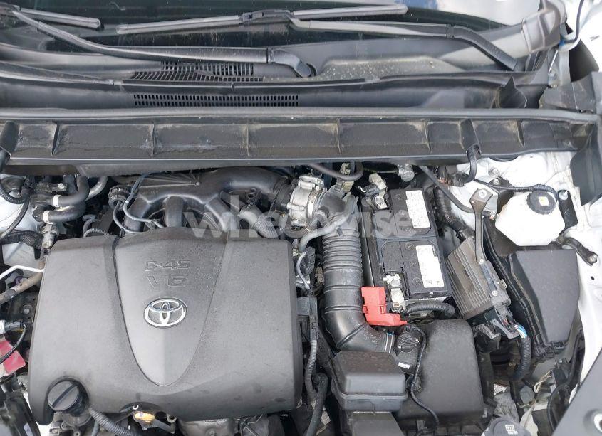 Photo 10 of 2022 Toyota Highlander XLE (VIN 5TDGZRAH0NS554706)