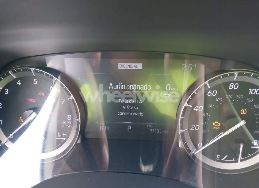 Photo 7 of 2022 Toyota Highlander XLE (VIN 5TDGZRAH0NS554706)