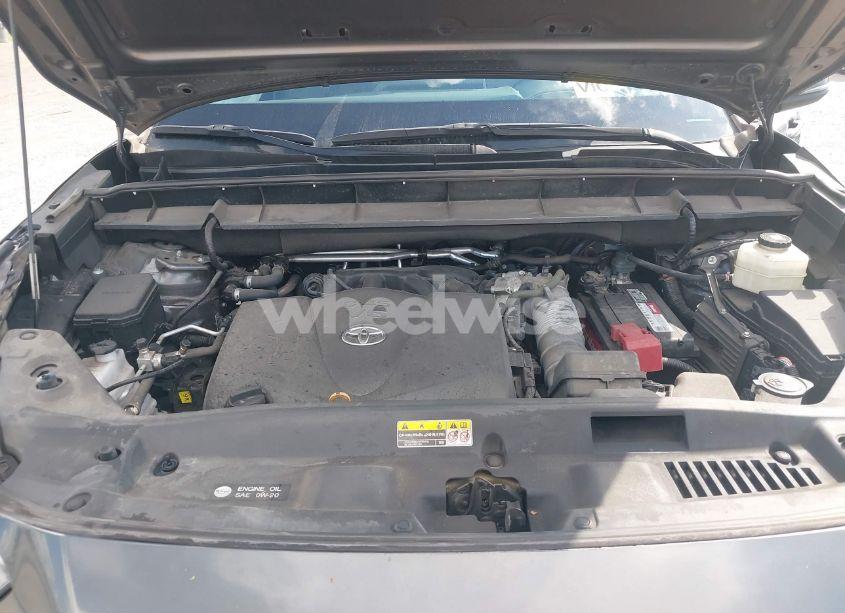 Photo 10 of 2021 Toyota Highlander XLE (VIN 5TDGZRAH1MS514553)
