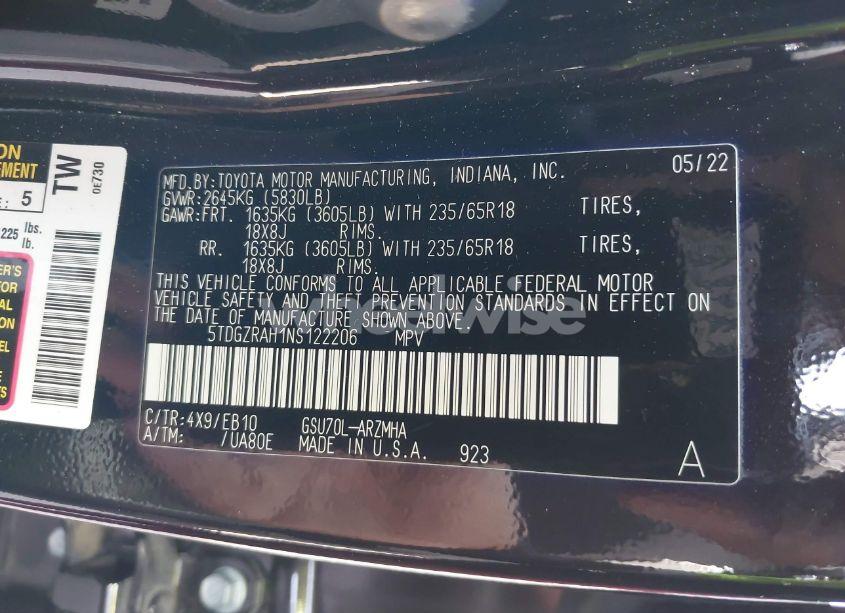 Photo 9 of 2022 Toyota Highlander XLE (VIN 5TDGZRAH1NS122206)