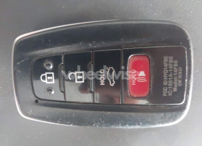 Photo 11 of 2020 Toyota Highlander XLE (VIN 5TDGZRAH2LS009331)