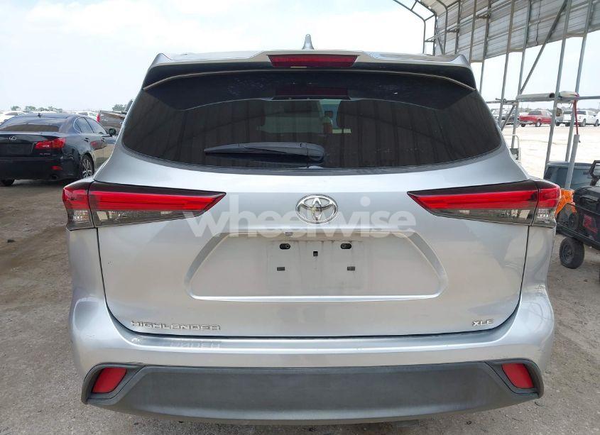 Photo 16 of 2020 Toyota Highlander XLE (VIN 5TDGZRAH2LS009331)