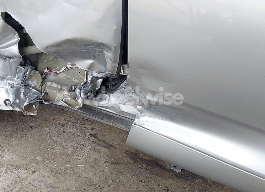 Photo 6 of 2020 Toyota Highlander XLE (VIN 5TDGZRAH2LS009331)