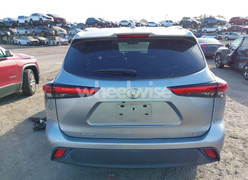 Photo 16 of 2020 Toyota Highlander XLE (VIN 5TDGZRAH2LS021429)