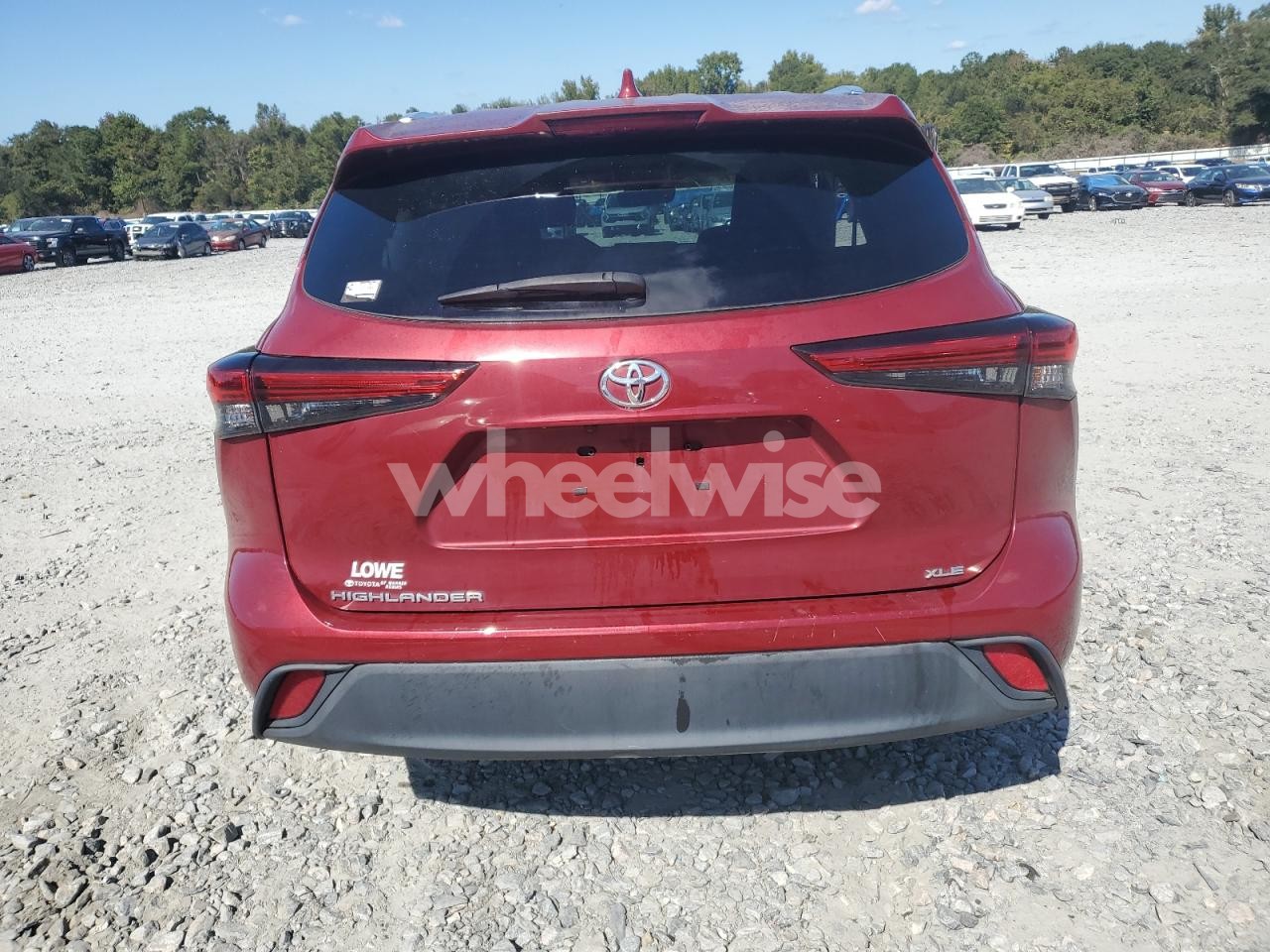 Photo 6 of 2020 TOYOTA HIGHLANDER XLE (VIN 5TDGZRAH2LS025335)