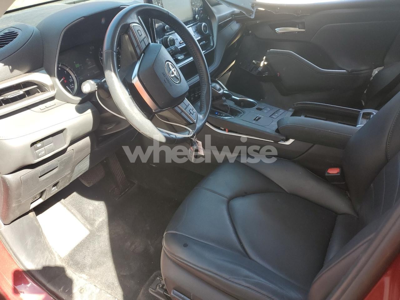 Photo 7 of 2020 TOYOTA HIGHLANDER XLE (VIN 5TDGZRAH2LS025335)