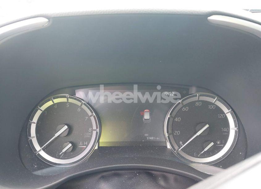 Photo 7 of 2022 Toyota Highlander XLE (VIN 5TDGZRAH2NS092200)