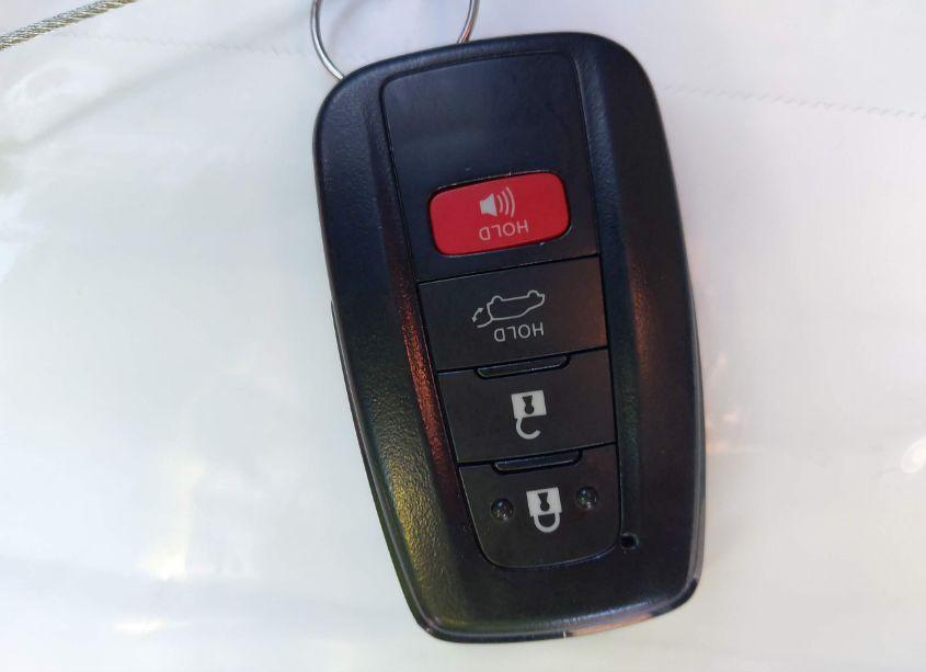 Photo 11 of 2022 Toyota Highlander XLE (VIN 5TDGZRAH2NS093332)