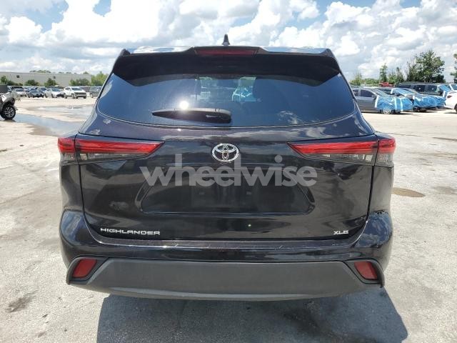 Photo 6 of 2022 TOYOTA HIGHLANDER XLE (VIN 5TDGZRAH2NS134512)