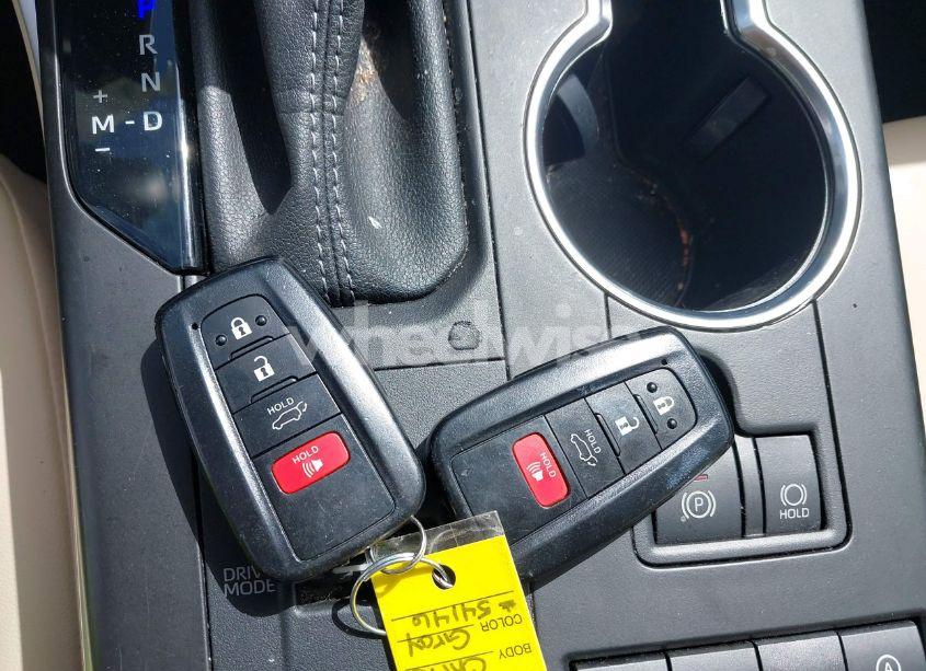 Photo 11 of 2022 Toyota Highlander XLE (VIN 5TDGZRAH2NS552455)