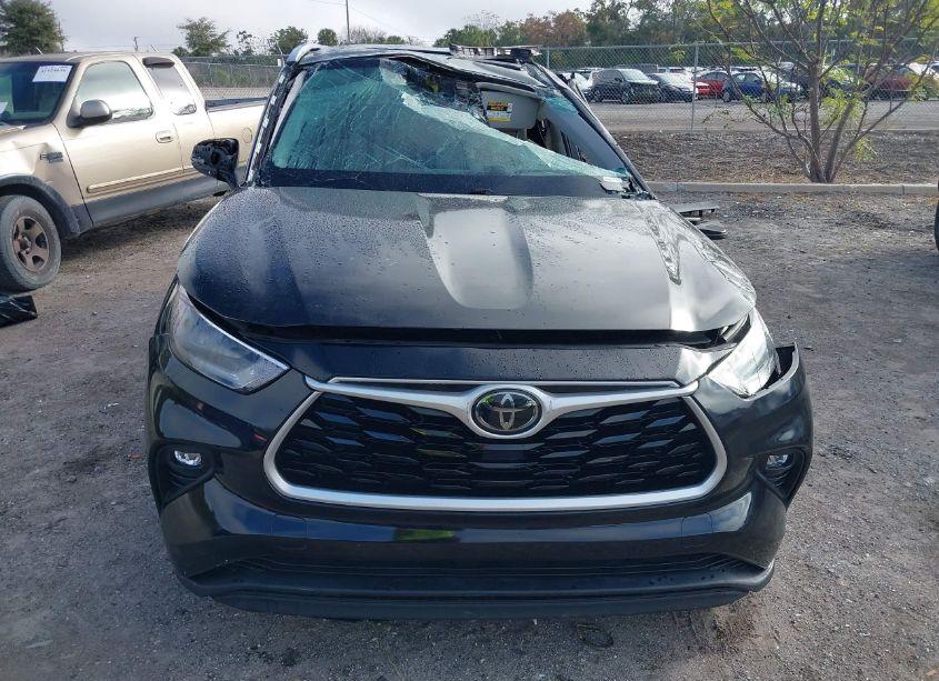 Photo 11 of 2020 Toyota Highlander XLE (VIN 5TDGZRAH3LS503715)