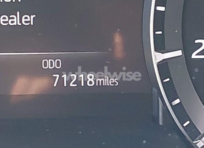 Photo 15 of 2021 Toyota Highlander XLE (VIN 5TDGZRAH3MS519625)