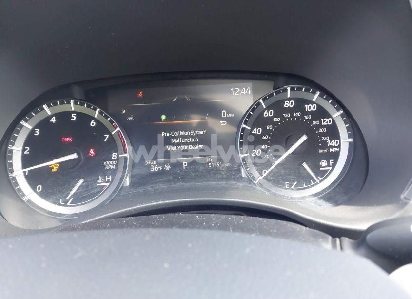 Photo 7 of 2021 Toyota Highlander XLE (VIN 5TDGZRAH3MS537395)