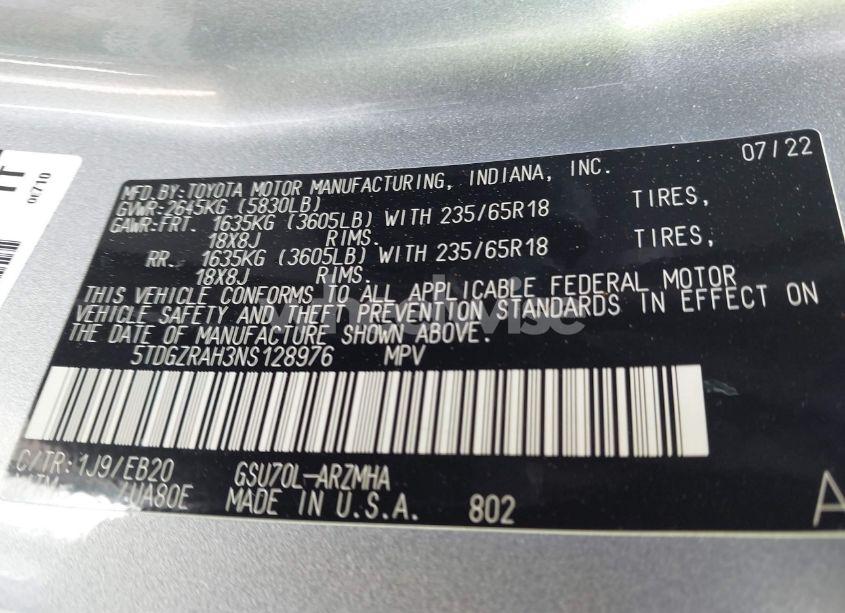 Photo 9 of 2022 Toyota Highlander XLE (VIN 5TDGZRAH3NS128976)