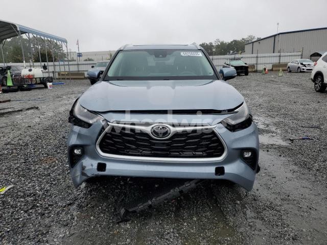 2022 TOYOTA HIGHLANDER XLE (VIN 5TDGZRAH3NS142117) main photo