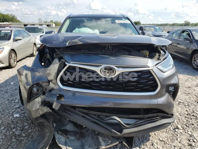 Photo 3 of 2021 TOYOTA HIGHLANDER XLE (VIN 5TDGZRAH4MS519617)