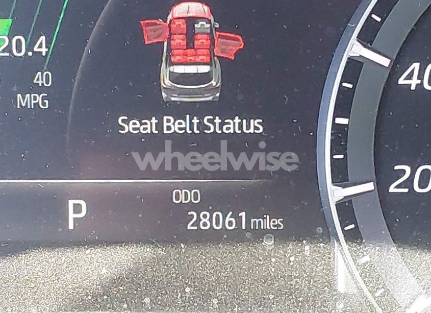 Photo 16 of 2022 Toyota Highlander XLE (VIN 5TDGZRAH4NS129280)