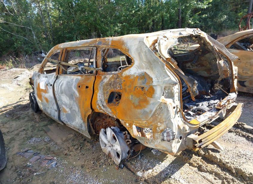 Photo 3 of 2022 Toyota Highlander XLE (VIN 5TDGZRAH4NS546110)