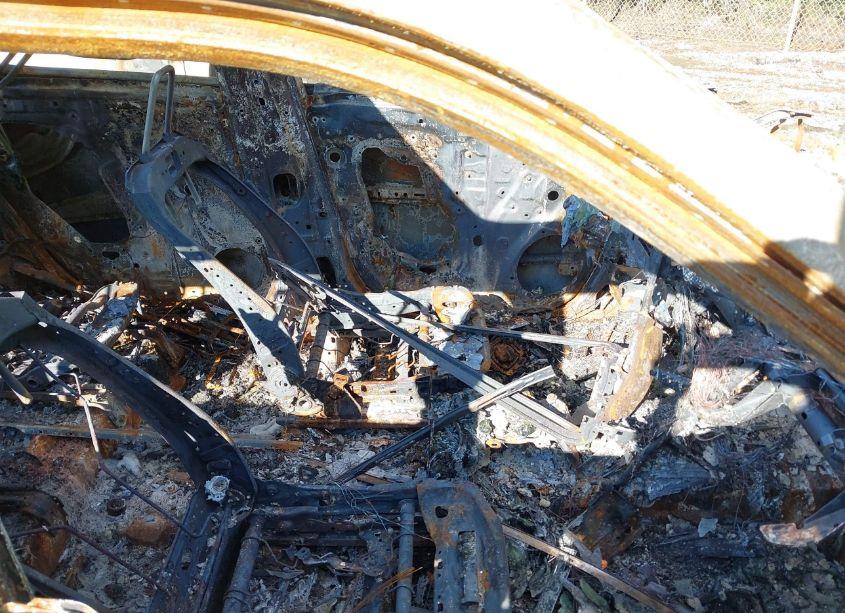 Photo 5 of 2022 Toyota Highlander XLE (VIN 5TDGZRAH4NS546110)