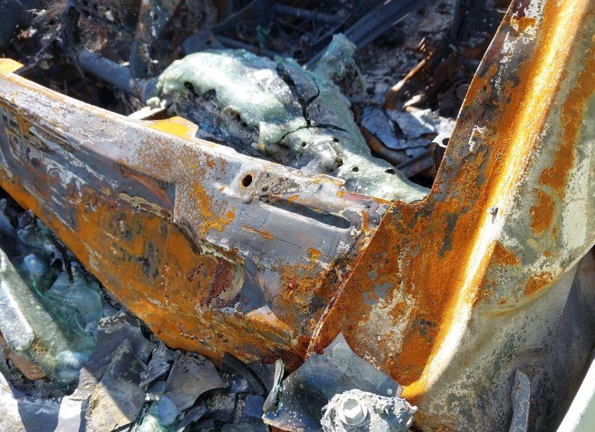 Photo 9 of 2022 Toyota Highlander XLE (VIN 5TDGZRAH4NS546110)