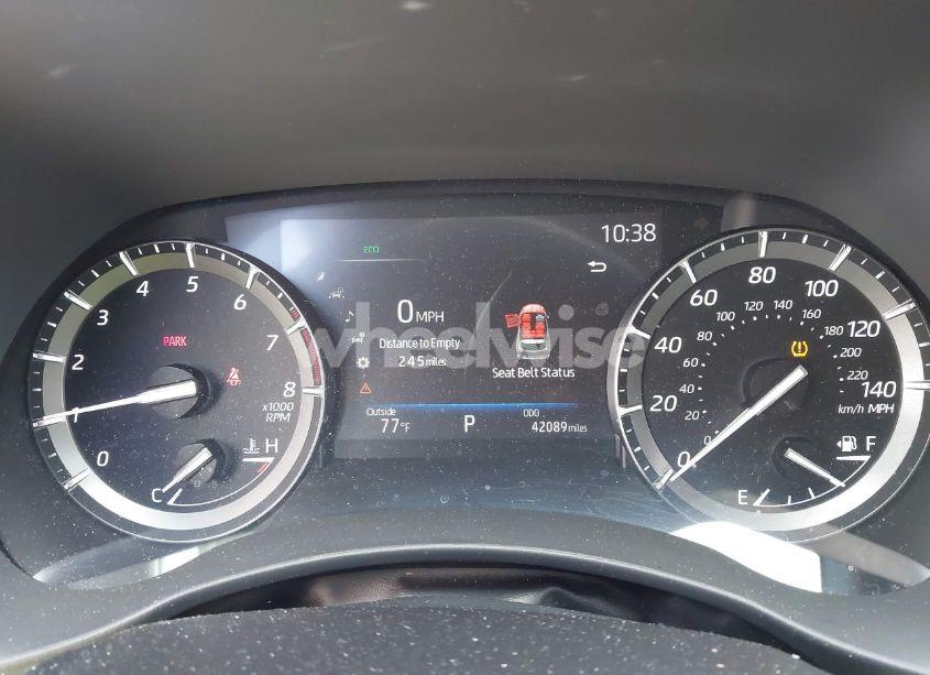 Photo 7 of 2021 Toyota Highlander XLE (VIN 5TDGZRAH5MS045063)