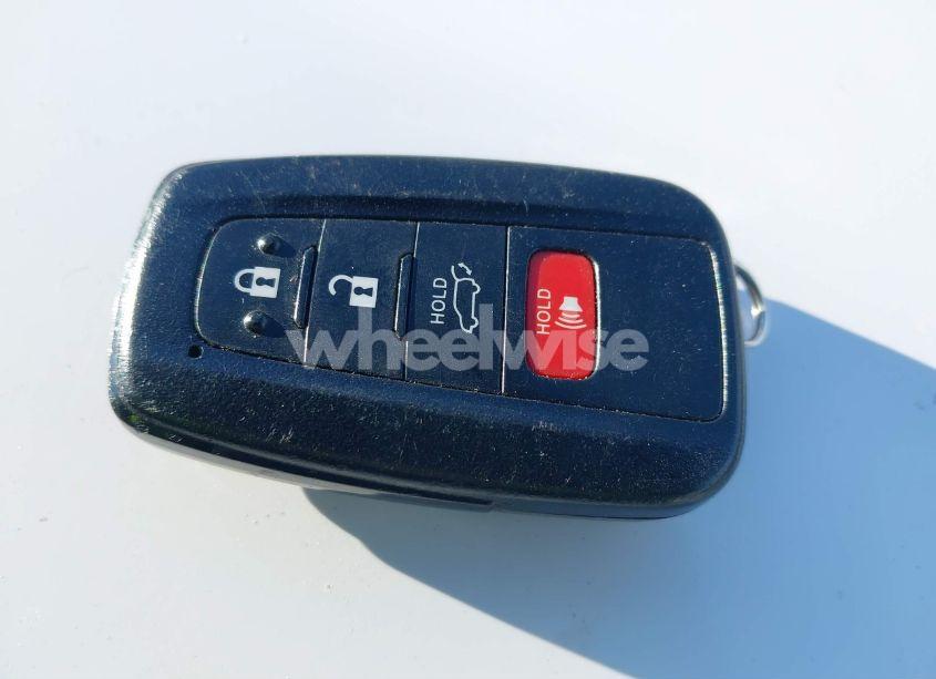 Photo 11 of 2021 Toyota Highlander XLE (VIN 5TDGZRAH5MS083537)