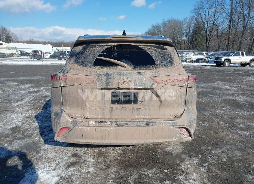 Photo 16 of 2021 Toyota Highlander XLE (VIN 5TDGZRAH5MS083537)