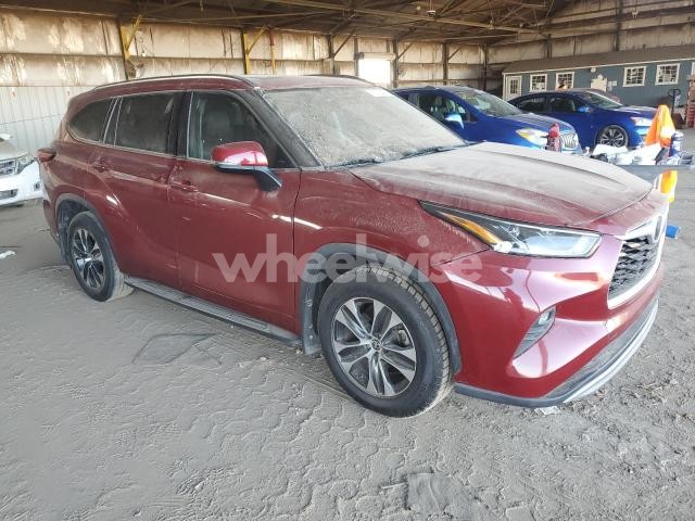 Photo 10 of 2021 TOYOTA HIGHLANDER XLE (VIN 5TDGZRAH5MS514491)