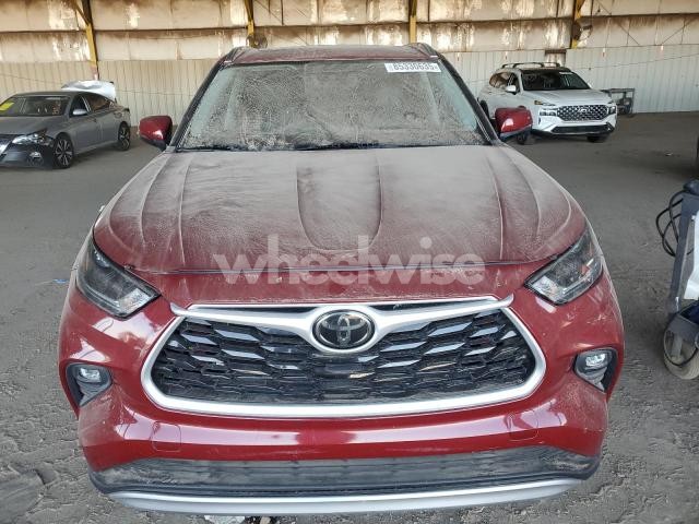 Photo 2 of 2021 TOYOTA HIGHLANDER XLE (VIN 5TDGZRAH5MS514491)