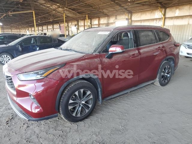 Photo 4 of 2021 TOYOTA HIGHLANDER XLE (VIN 5TDGZRAH5MS514491)