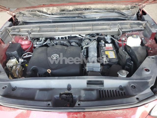 Photo 5 of 2021 TOYOTA HIGHLANDER XLE (VIN 5TDGZRAH5MS514491)