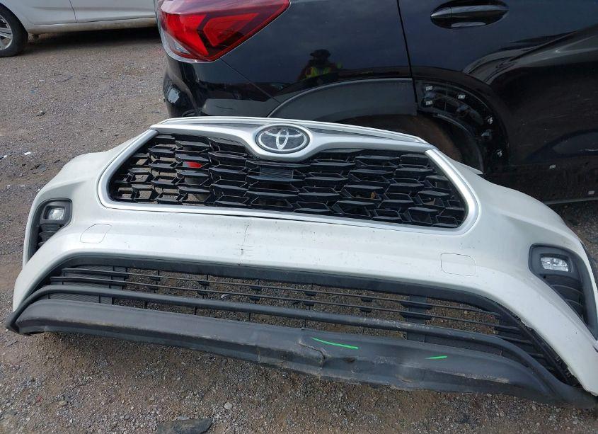 Photo 12 of 2021 Toyota Highlander XLE (VIN 5TDGZRAH5MS533476)
