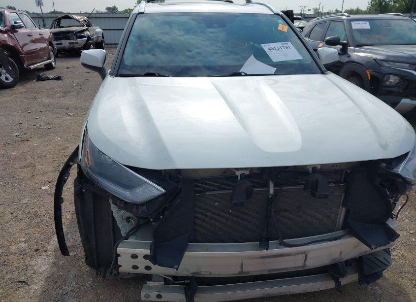 Photo 13 of 2021 Toyota Highlander XLE (VIN 5TDGZRAH5MS533476)