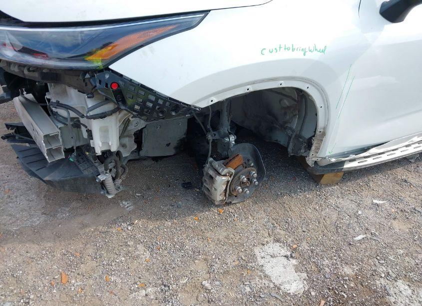 Photo 18 of 2021 Toyota Highlander XLE (VIN 5TDGZRAH5MS533476)